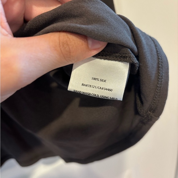 Eileen Fisher Stretch Silk Jersey Turtleneck Top size large 100% silk - Picture 5 of 5